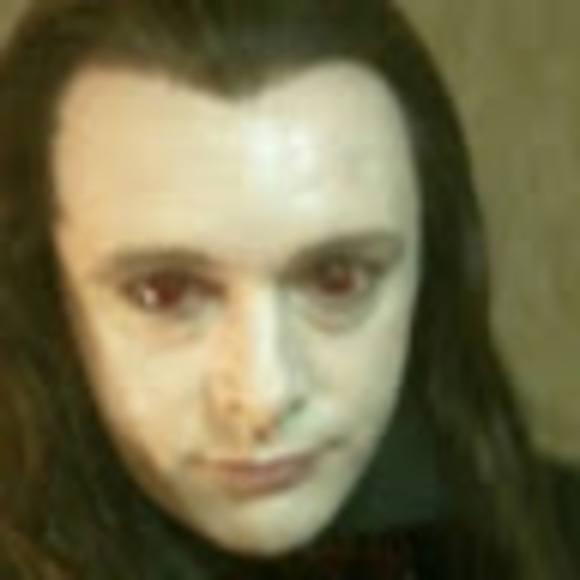 Meet your Posher, Fatima - Picture 1 of 1